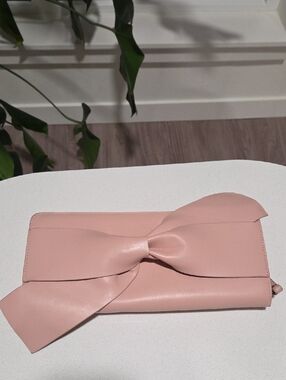Women's Pink Bow Clutch Wallet